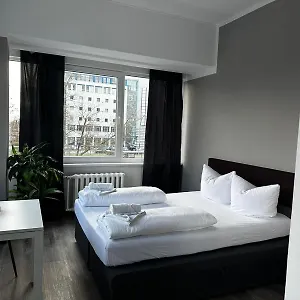 Ootel.com Hotel
