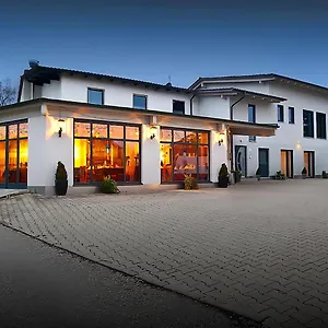 https://hotel-renner.com-bavaria.com